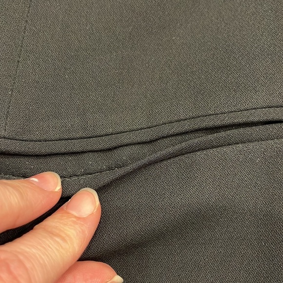 Talbots | Grace Fit One Button Split Cuff Blazer‎ | Black | Petite Size 6 (6P) - Picture 9 of 15